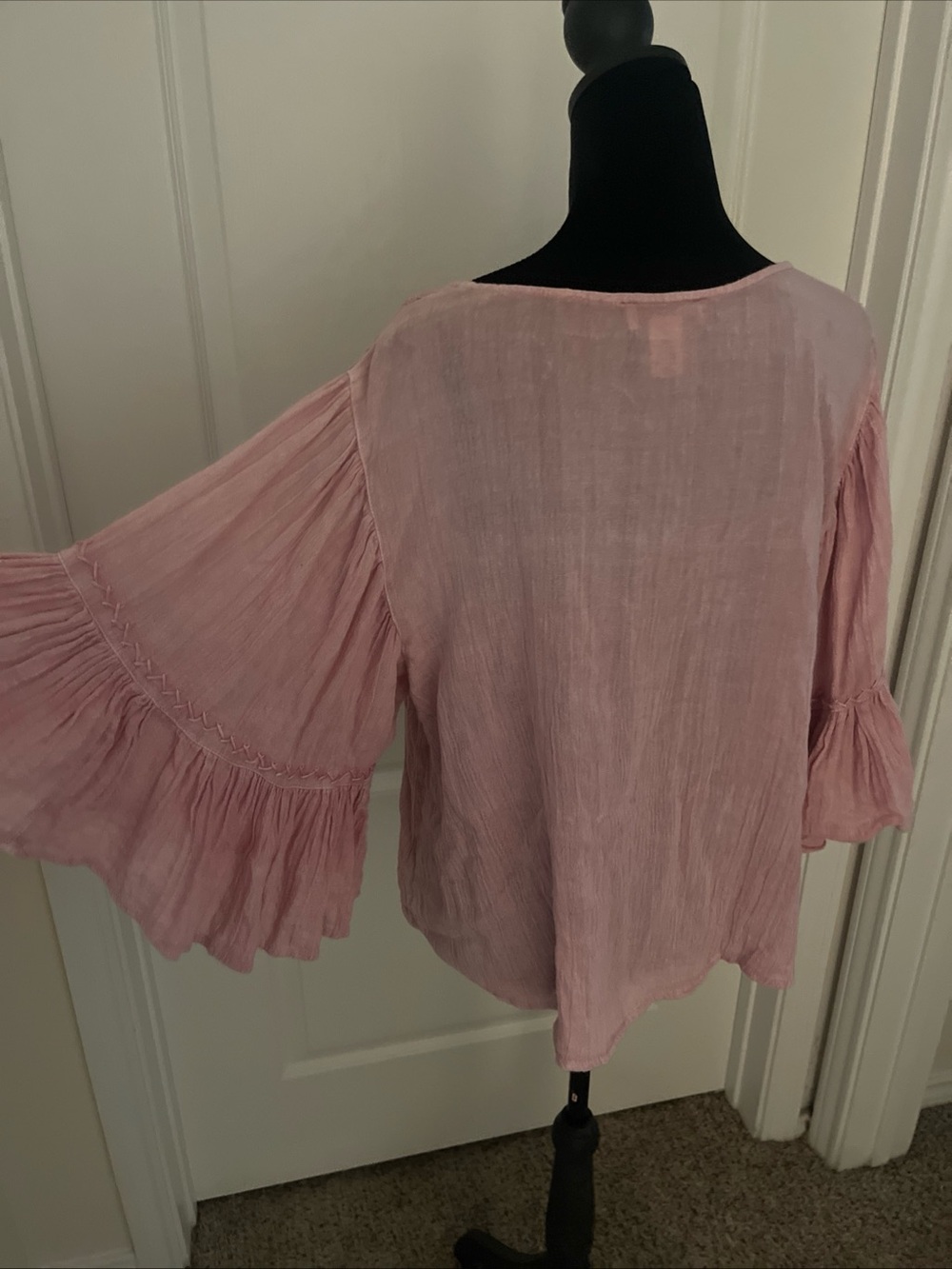 Rachel Zoe Boho Pink Embroidered Flared Sleeves Linen Top Sz XL - Picture 6 of 9